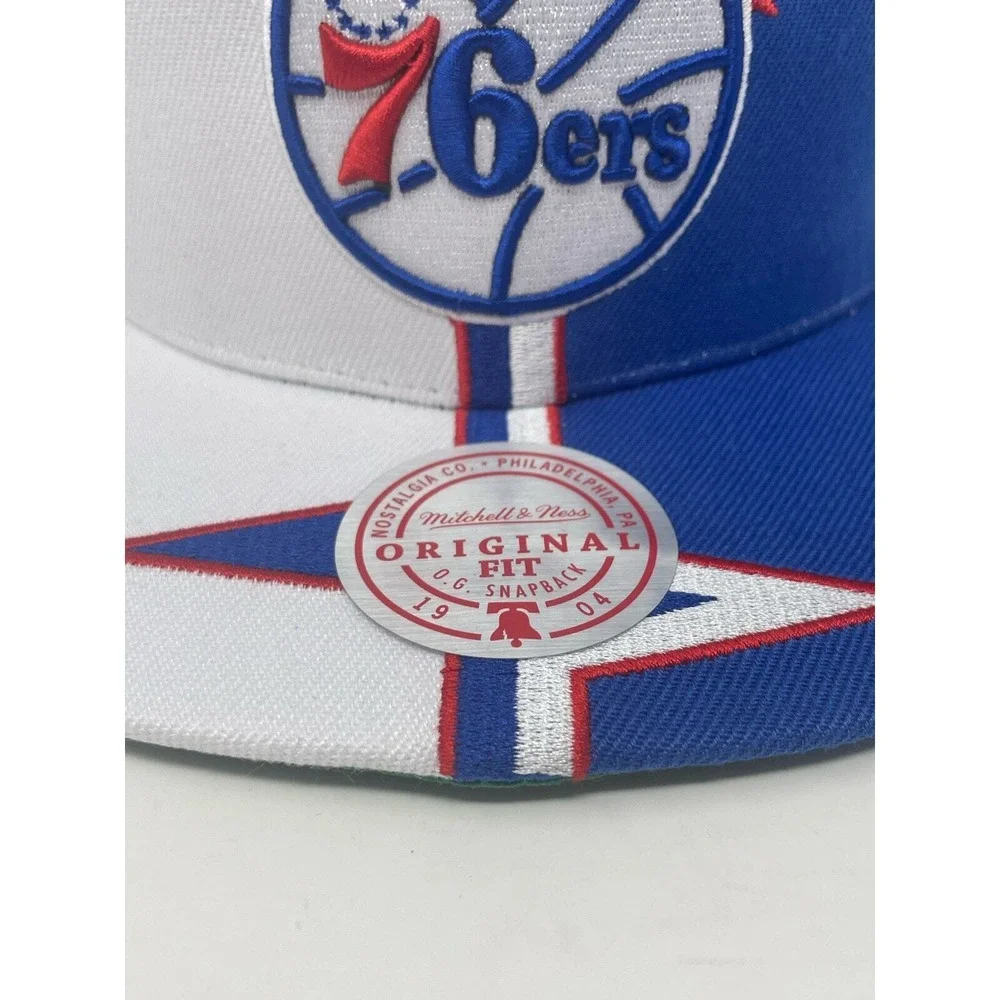 Philadelphia 76ers SnapBack Hat Mitchell &‎ Ness x Lids Shockwave Adjustable Cap